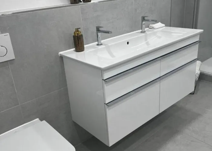 Gemuetliche Wohnung- Lage Am Buergerpark *